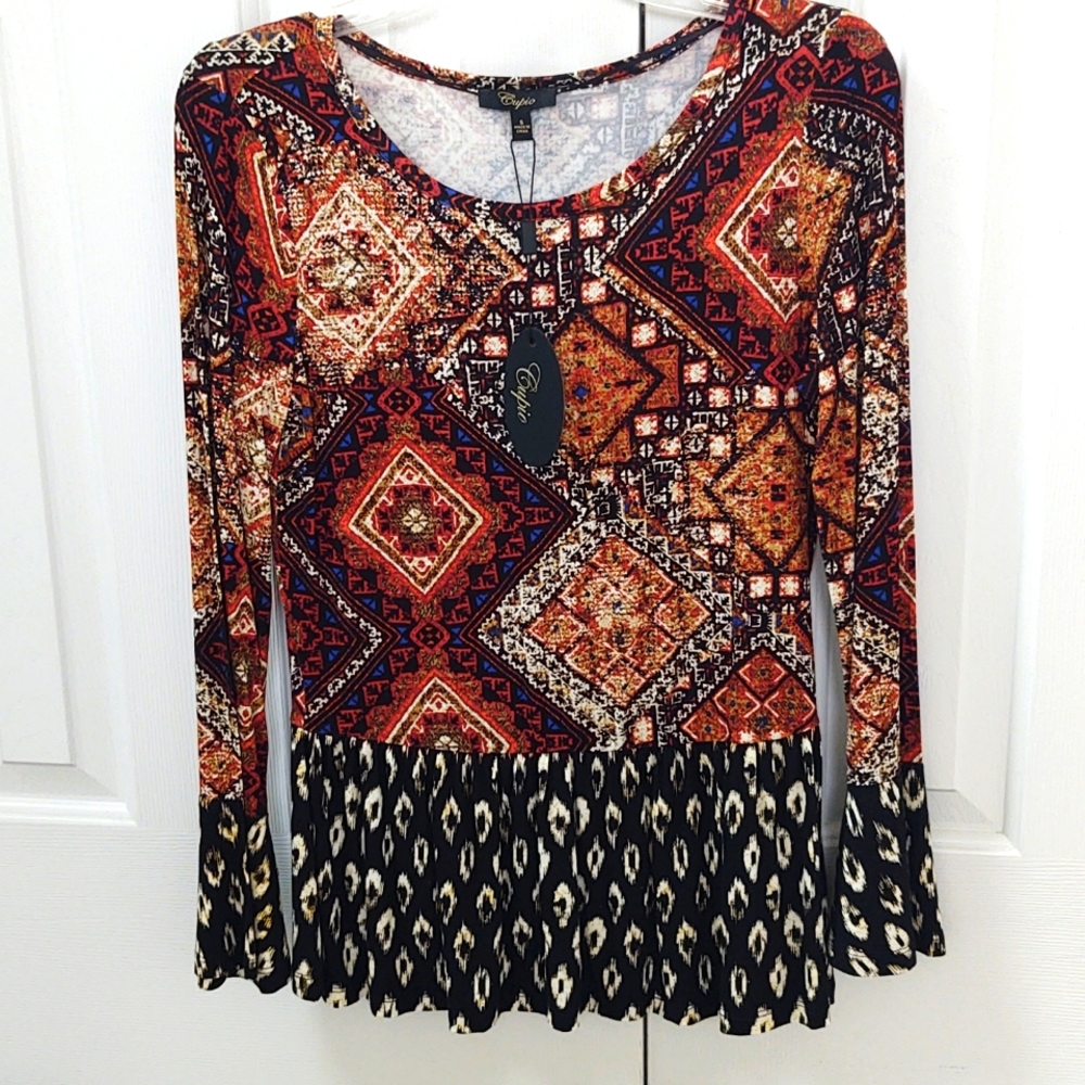 Cupio Long Sleeve Patterned Top Size S NWT